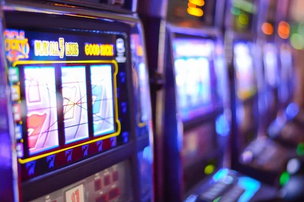 Mega Moolah slot game interface on mpo2888 showing reels, paylines, and progressive jackpot display